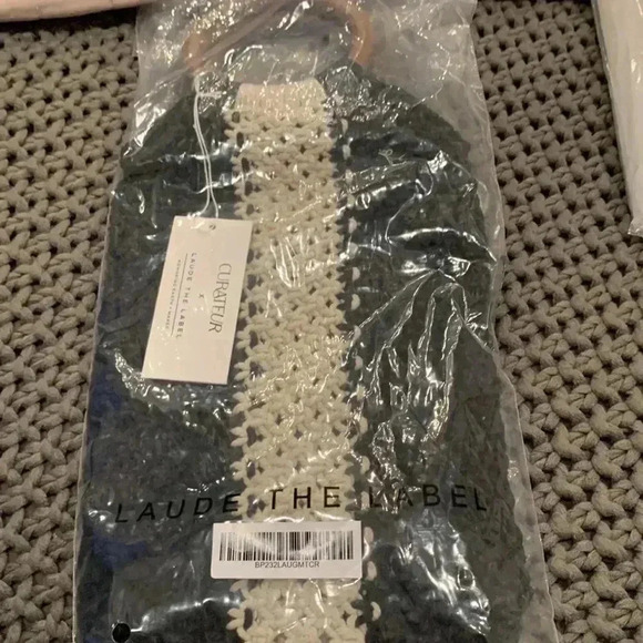 Laude the Label Mini Macramé Bag with Wooden Handles - Picture 4 of 7